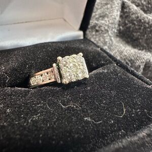 14K White Gold Diamond engagement ring .75tct
